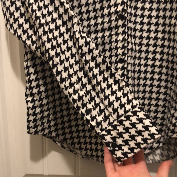 Ladies’ Ralph Lauren button-down collared shirt - Picture 3 of 3